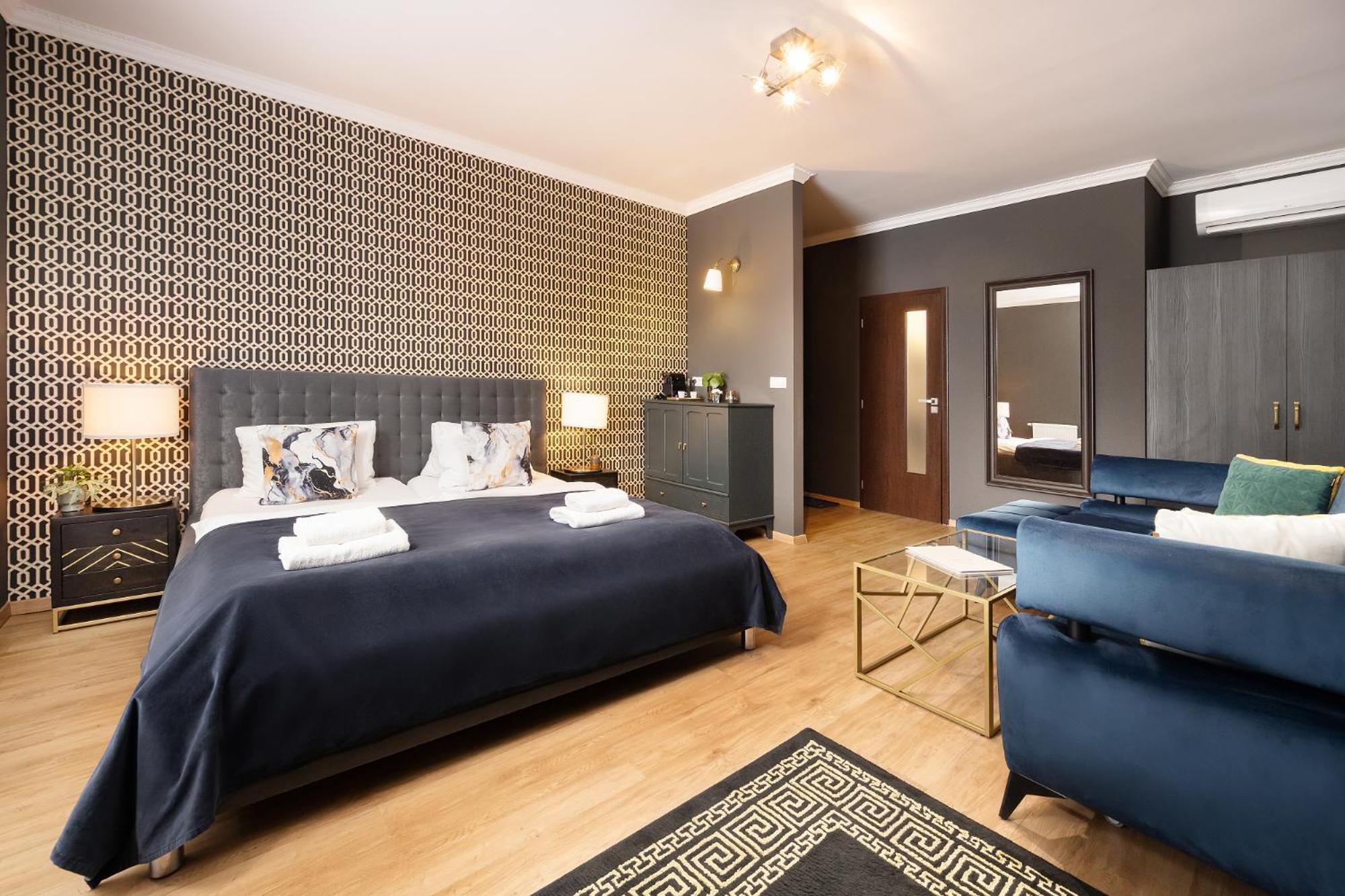 Wine & Wellness Hotel Besedni Dum 瓦尔季采 外观 照片
